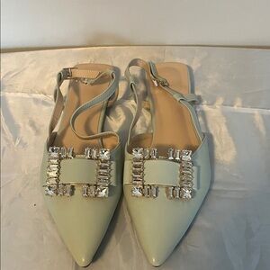 SHE&HE Elegant Cream Women's Flats with Crystal Embellishments